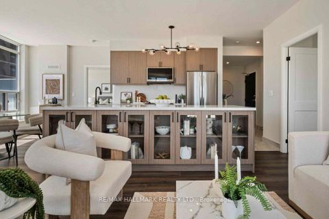 Photo 12 at 810 - 736 Spadina Avenue, University, Toronto
