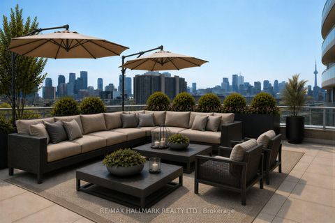 Photo 37 at 810 - 736 Spadina Avenue, University, Toronto