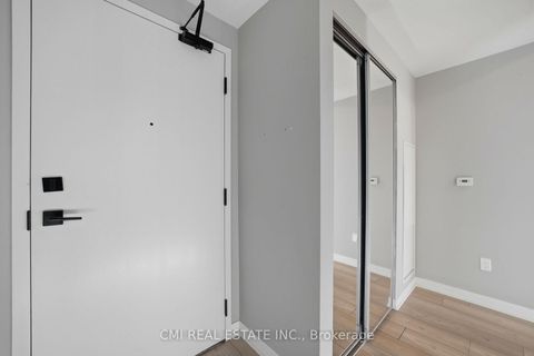 Photo 4 at 1313 - 10 Abeja Street, Concord, Vaughan