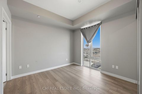 Photo 14 at 1313 - 10 Abeja Street, Concord, Vaughan