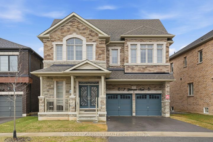 Photo 0 at 7 Grierson Trail, Waterdown, Hamilton