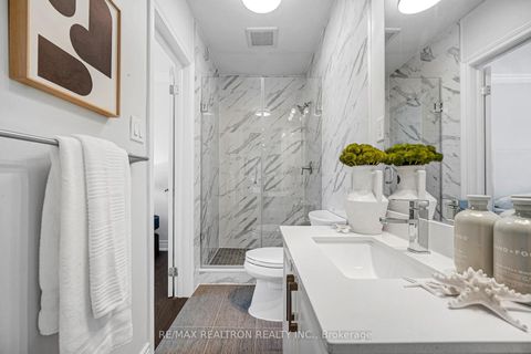Photo 25 at 104 Waterloo Avenue, Bathurst Manor, Toronto