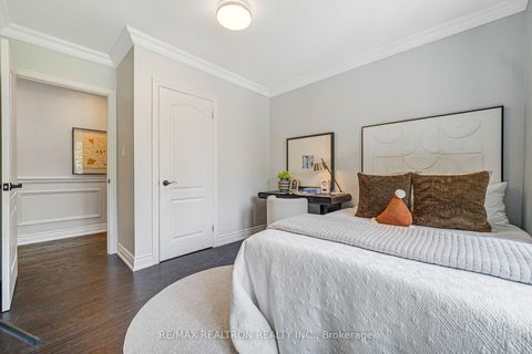 Photo 28 at 104 Waterloo Avenue, Bathurst Manor, Toronto