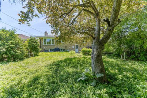 Photo 35 at 104 Waterloo Avenue, Bathurst Manor, Toronto