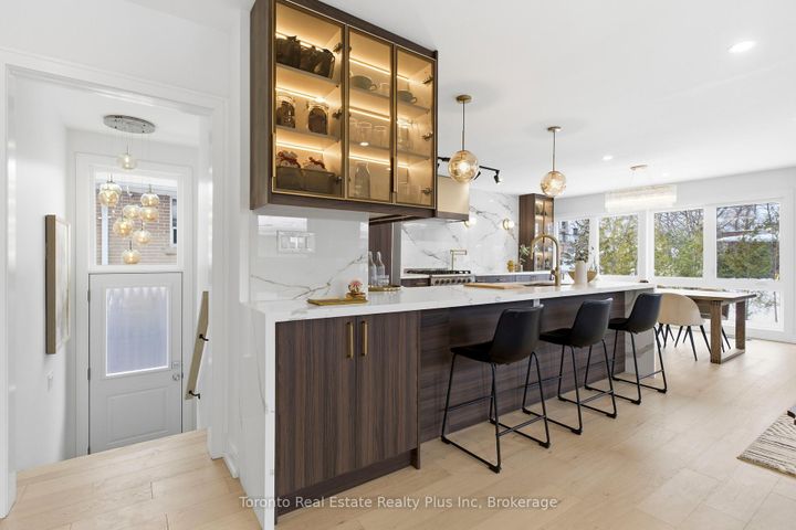 Photo 7 at 3 Blithfield Avenue, Bayview Village, Toronto