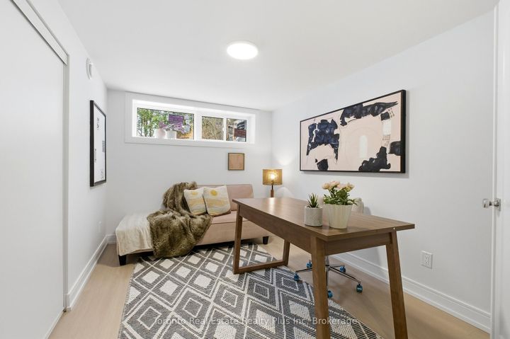 Photo 15 at 3 Blithfield Avenue, Bayview Village, Toronto