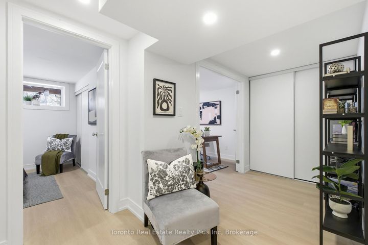 Photo 23 at 3 Blithfield Avenue, Bayview Village, Toronto