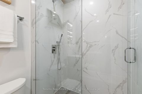 Photo 32 at 3 Blithfield Avenue, Bayview Village, Toronto