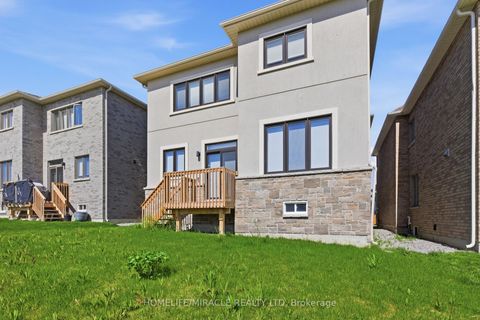 Photo 2 at 86 Belmont Drive, Newcastle, Clarington