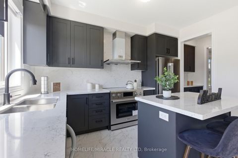 Photo 11 at 86 Belmont Drive, Newcastle, Clarington