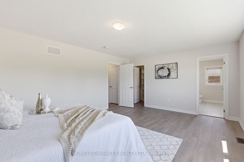 Photo 23 at 86 Belmont Drive, Newcastle, Clarington