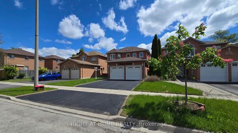 Photo 1 at 9 Hania Terrace, Highland Creek, Toronto