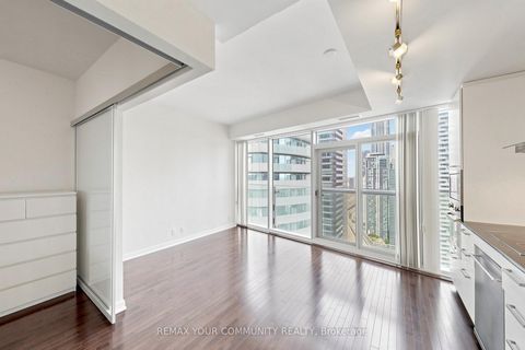 Photo 4 at 3901 - 12 York Street, Waterfront Communities C1, Toronto
