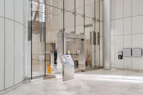 Photo 14 at 3901 - 12 York Street, Waterfront Communities C1, Toronto