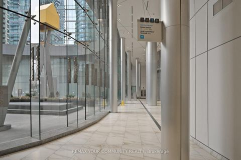 Photo 15 at 3901 - 12 York Street, Waterfront Communities C1, Toronto