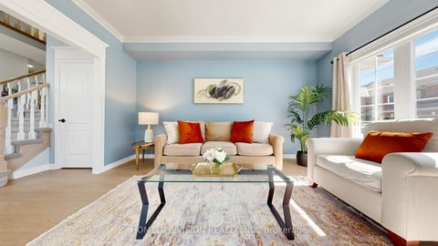 Photo 4 at 19 - 190 Harding Boulevard W, North Richvale, Richmond Hill