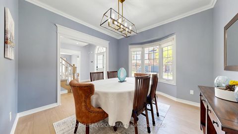 Photo 12 at 19 - 190 Harding Boulevard W, North Richvale, Richmond Hill