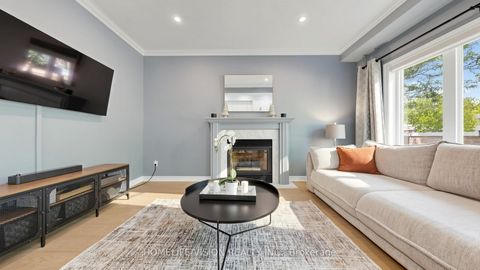 Photo 17 at 19 - 190 Harding Boulevard W, North Richvale, Richmond Hill