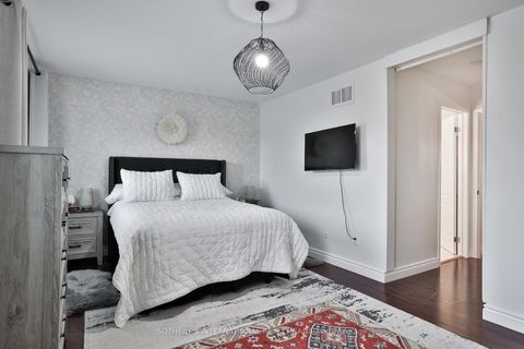 Photo 31 at 3 - 20 Minton Drive, East Woodbridge, Vaughan