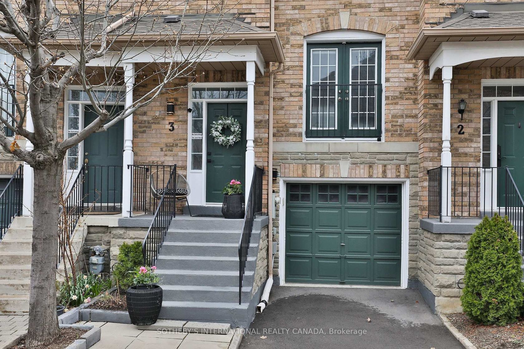 3 - 20 Minton Drive, East Woodbridge, Vaughan photo 0