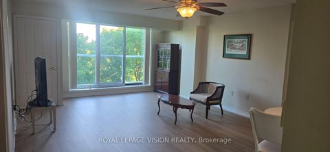 Photo 4 at 504 - 452 Scarborough Glf Club Road, Woburn, Toronto