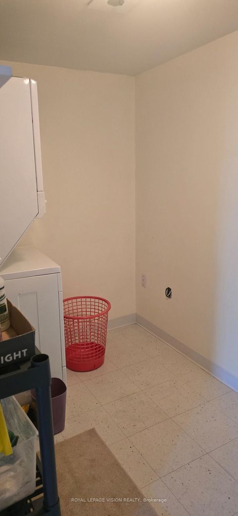 Photo 10 at 504 - 452 Scarborough Glf Club Road, Woburn, Toronto