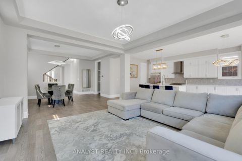 Photo 5 at 15 Streamside Street, Kleinburg, Vaughan
