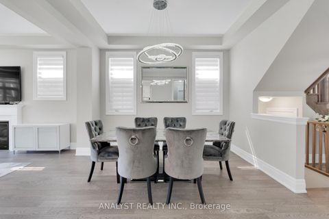 Photo 11 at 15 Streamside Street, Kleinburg, Vaughan