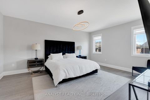 Photo 18 at 15 Streamside Street, Kleinburg, Vaughan