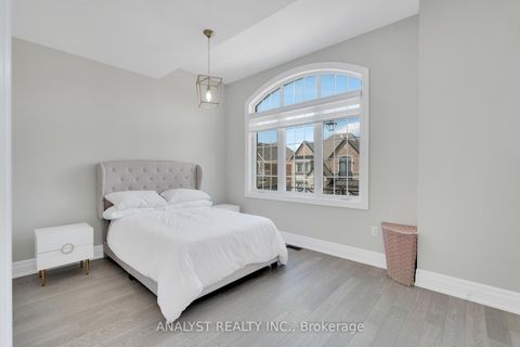 Photo 27 at 15 Streamside Street, Kleinburg, Vaughan