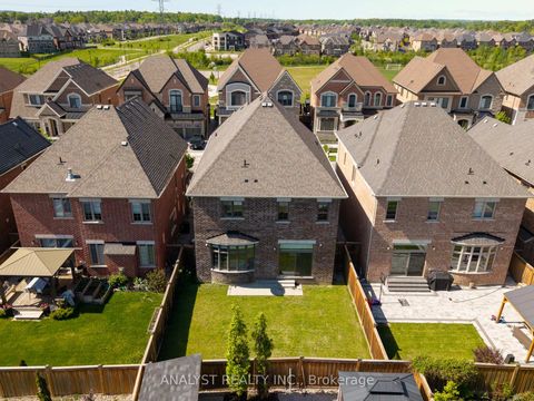 Photo 33 at 15 Streamside Street, Kleinburg, Vaughan