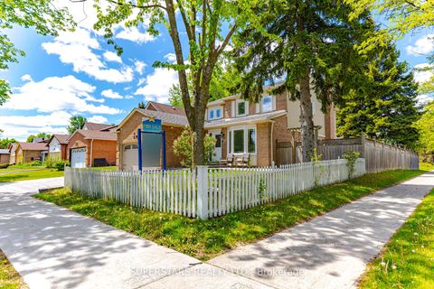 Photo 3 at 28 Bramblebrook Avenue, Milliken, Toronto