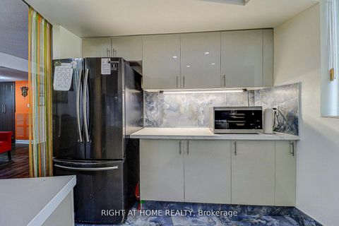 Photo 1 at 605 - 757 Victoria Park Avenue, Oakridge, Toronto