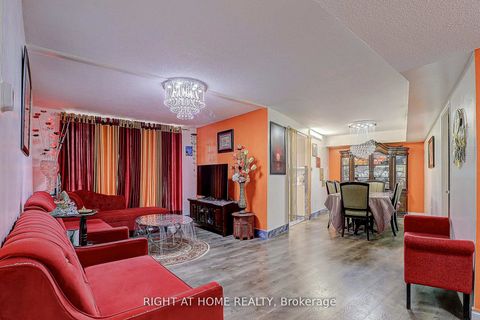 Photo 6 at 605 - 757 Victoria Park Avenue, Oakridge, Toronto