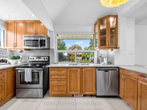 Photo 13 at 205 Beach Road, Keswick North, Georgina