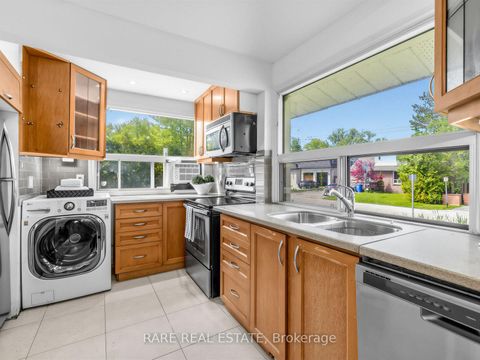 Photo 15 at 205 Beach Road, Keswick North, Georgina