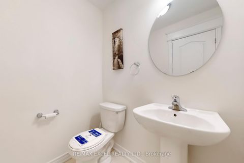 Photo 15 at 14 TWINFLOWER Lane, Oak Ridges Lake Wilcox, Richmond Hill