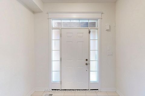 Photo 16 at 14 TWINFLOWER Lane, Oak Ridges Lake Wilcox, Richmond Hill