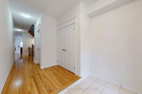 Photo 18 at 14 TWINFLOWER Lane, Oak Ridges Lake Wilcox, Richmond Hill