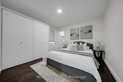 Photo 24 at 4 Larchmere Avenue, Humber Summit, Toronto