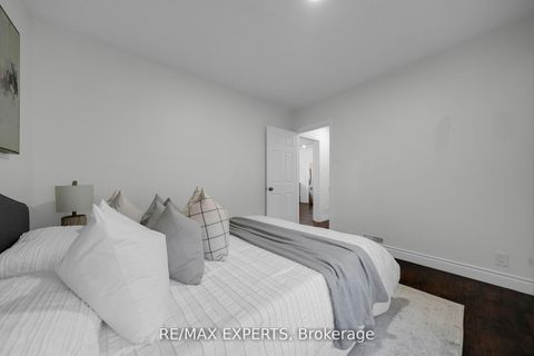 Photo 27 at 4 Larchmere Avenue, Humber Summit, Toronto