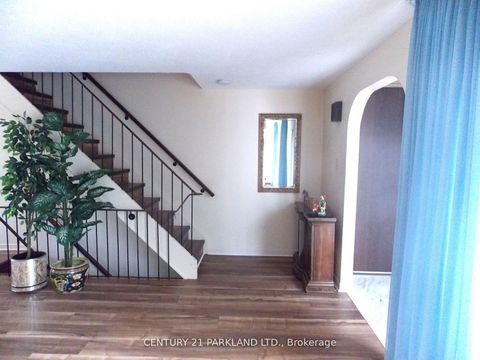 Photo 5 at 42 Antibes Drive, Branson, Toronto