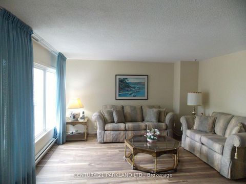 Photo 7 at 42 Antibes Drive, Branson, Toronto