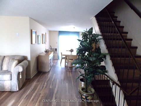 Photo 8 at 42 Antibes Drive, Branson, Toronto