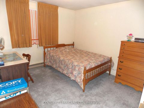 Photo 14 at 42 Antibes Drive, Branson, Toronto