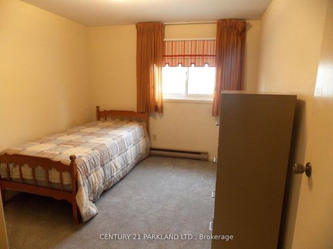 Photo 15 at 42 Antibes Drive, Branson, Toronto