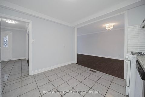 Photo 14 at 60 Lexington Avenue, Clairville, Toronto