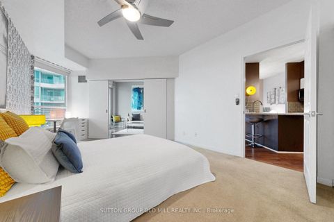 Photo 21 at 1012 - 228 Queens Quay W, Waterfront Communities C1, Toronto