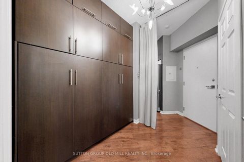 Photo 22 at 1012 - 228 Queens Quay W, Waterfront Communities C1, Toronto