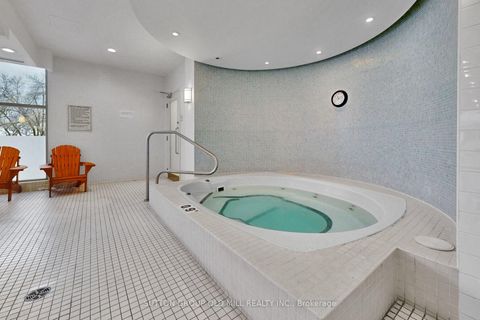 Photo 29 at 1012 - 228 Queens Quay W, Waterfront Communities C1, Toronto